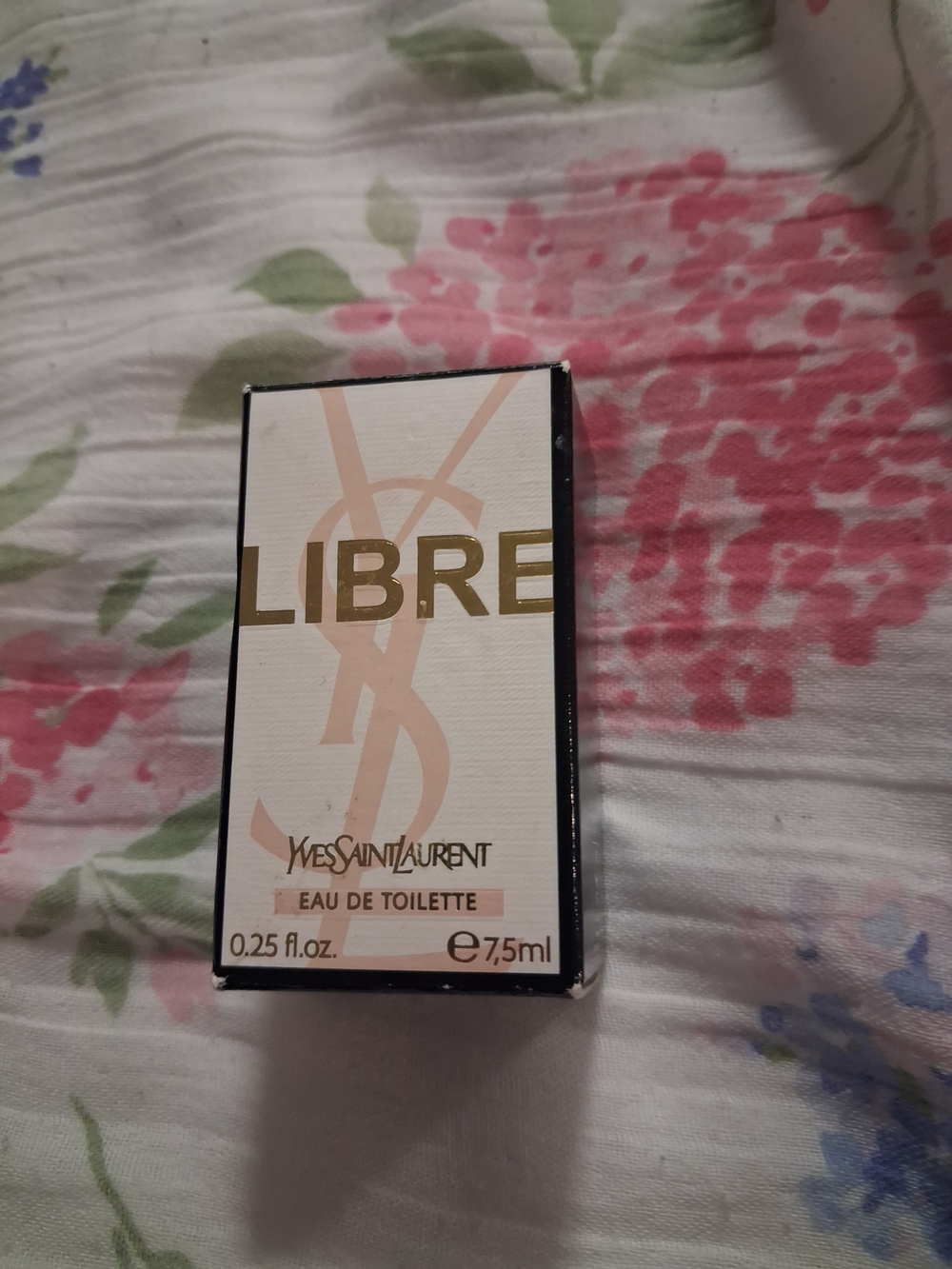 Yves Saint Laurent Libre Eau de Toilette - 7.5ml (Beige/Gold Accents)